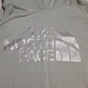 The North Face Women's Lightweight Hoodie in Size XL